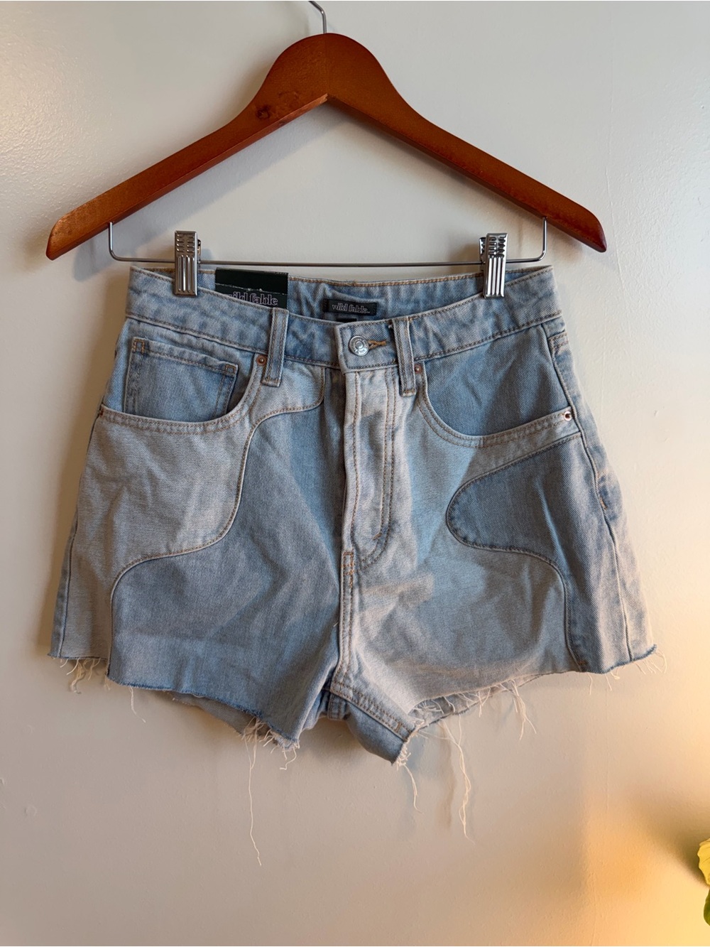 Wild Fable Vintage-Inspired Light Blue Denim Shorts retro western 2